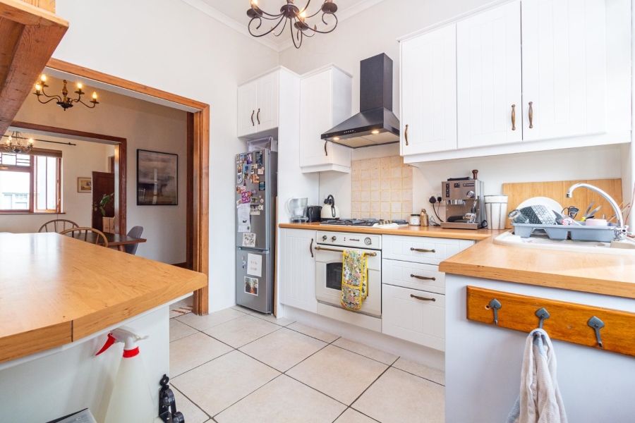 To Let 2 Bedroom Property for Rent in Gardens Western Cape